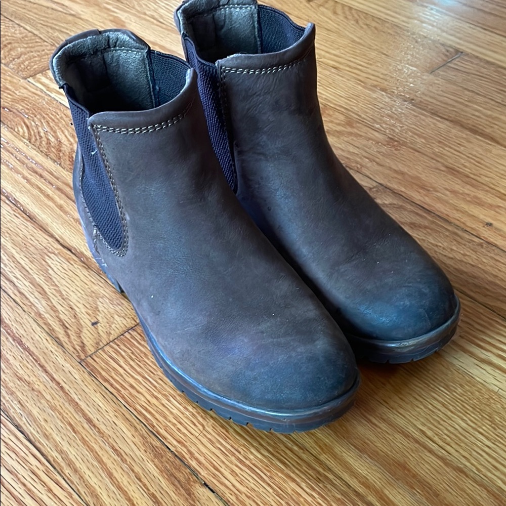 Men's Brown Leather Chelsea Boots